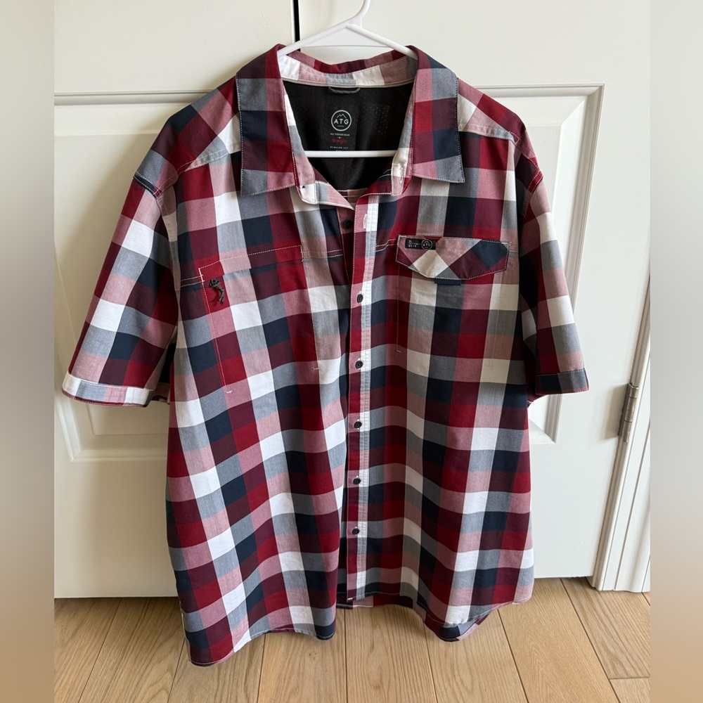 Wrangler Red and White Casual Button Down Shirt Short Sleeve size XXL